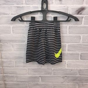 Toddler Boys Nike Shorts 4t